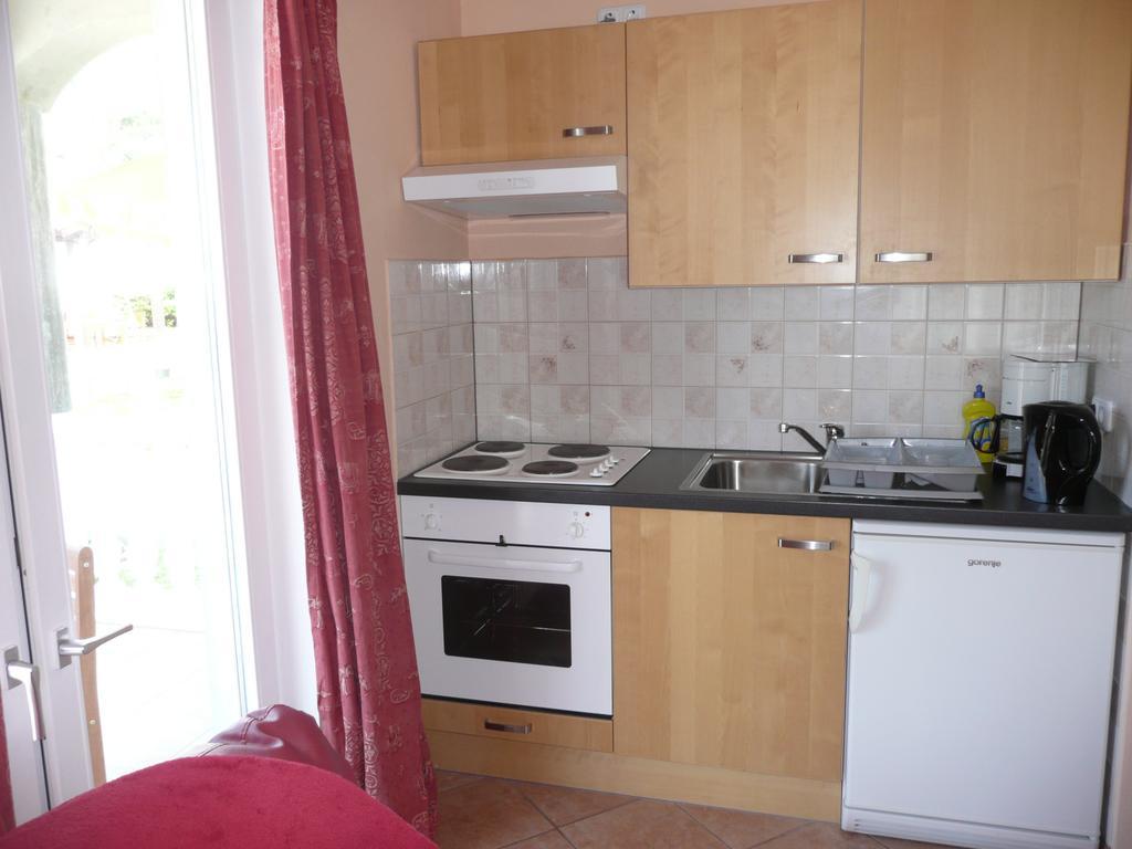 Apartments Rafaela Barbat na Rabu Eksteriør bilde