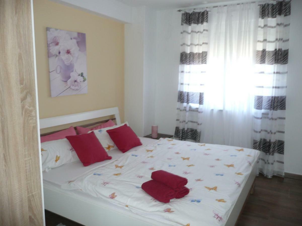 Apartments Rafaela Barbat na Rabu Eksteriør bilde
